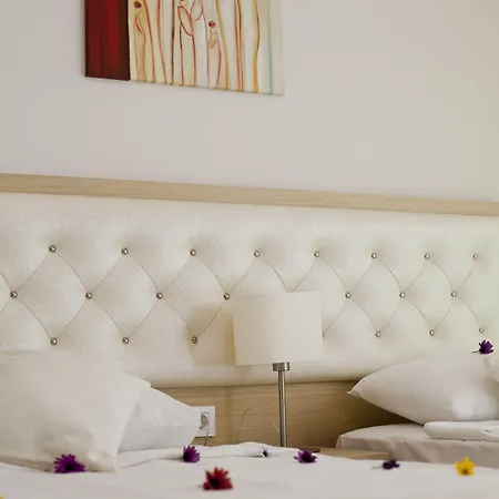 Dragut Point North Курортный комплекс 3*
