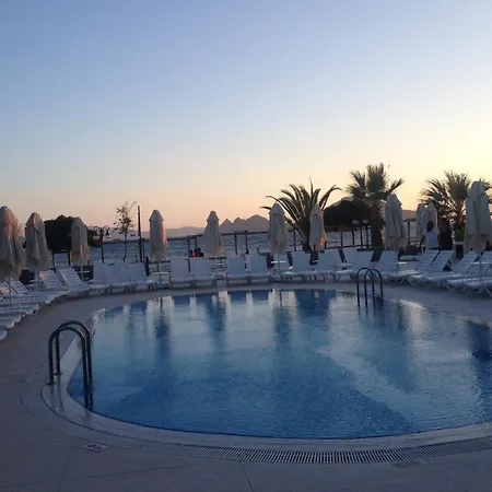 Dragut Point North Resort