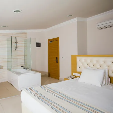 Dragut Point North 3*