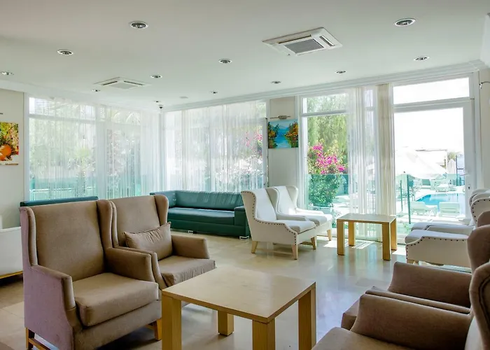 Dragut Point North אתר נופש