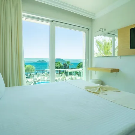 Dragut Point North 3*