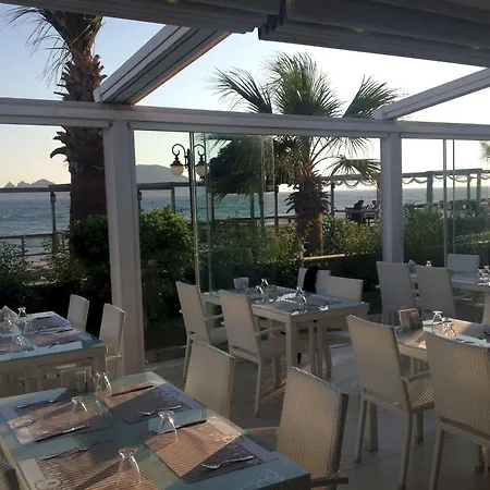 Dragut Point North Resort 3*